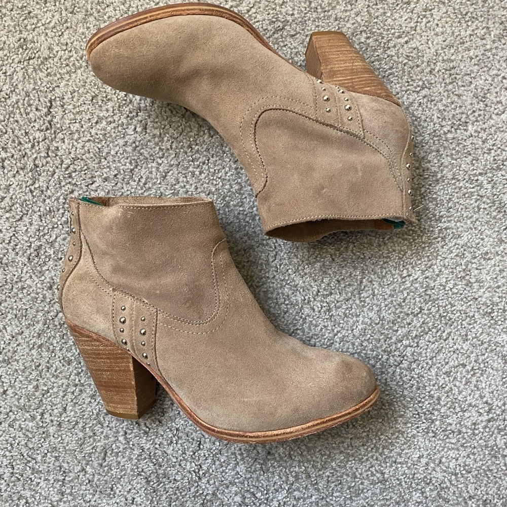 Koah women’s brown ankle boots, 8.5​​​​